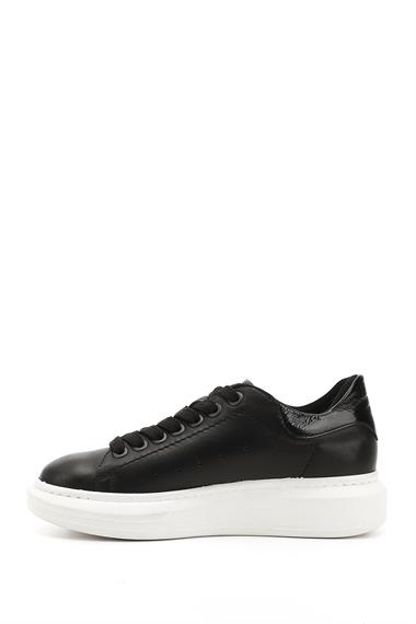 Kadın Siyah Bağcıklı Dolgu Taban Hakiki Deri Sneaker