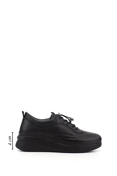 Kadın Siyah Bağcıklı Hakiki Deri Sneaker