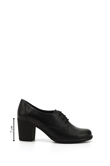 Kadın Siyah Bağcıklı Orta Kalın Topuklu Hakiki Deri Oxford Ayakkabı