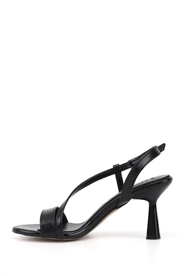Kadın Siyah Orta İnce Topuklu Bantlı Sandalet