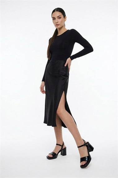 Kadın Siyah Bilekten Bağlı Platform Topuklu Sandalet