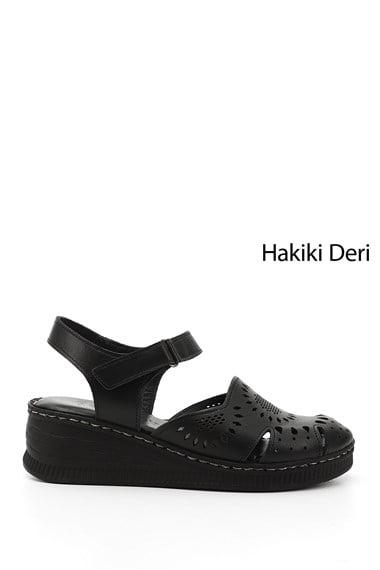 Kadın Siyah Cırt Bantlı Dolgu Topuk Hakiki Deri Sandalet