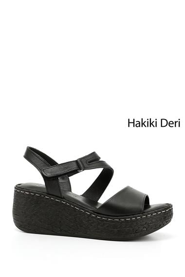 Kadın Siyah Cırt Bantlı Dolgu Topuk Hakiki Deri Sandalet