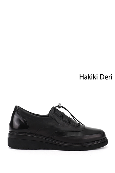 Kadın Siyah Dolgu Taban Hakiki Deri Ayakkabı