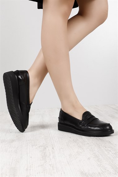 Kadın Siyah Dolgu Taban Hakiki Deri Loafer Ayakkabı