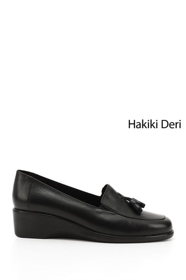 Kadın Siyah Dolgu Taban Püsküllü Hakiki Deri Ayakkabı
