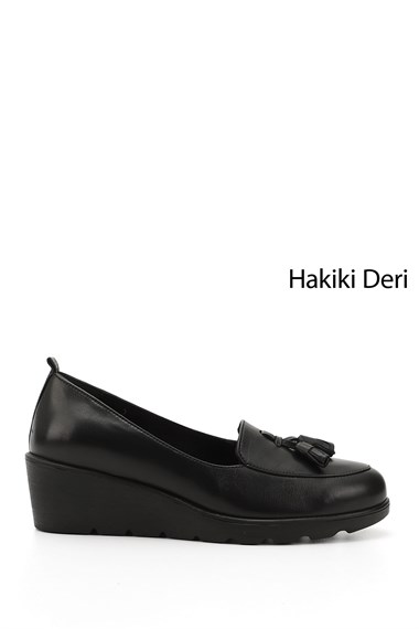 Kadın Siyah Dolgu Taban Püsküllü Hakiki Deri Ayakkabı