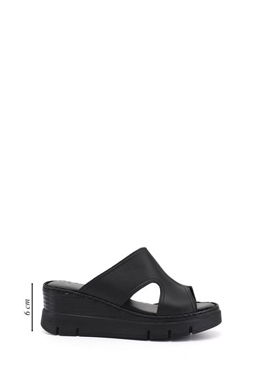 Kadın Siyah Dolgu Topuklu Hakiki Deri Terlik