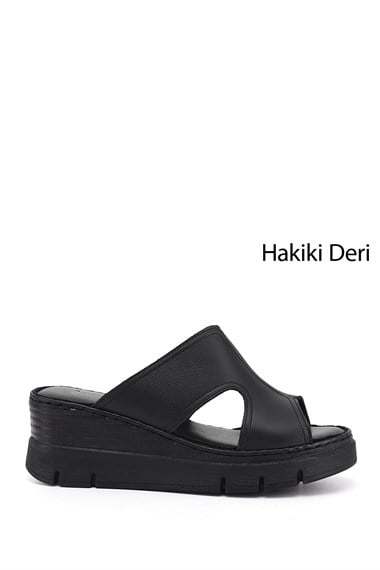 Kadın Siyah Dolgu Topuklu Hakiki Deri Terlik