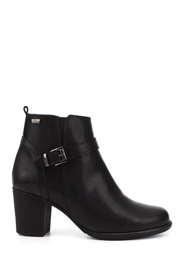 Womens Black Zippered Chunky Heel Boots