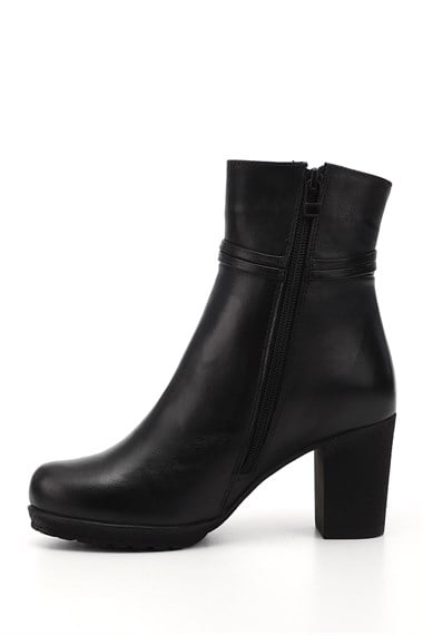 Womens Black Zippered Thick Heel Genuine Leather Boots