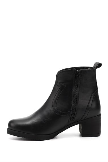 Womens Black Zippered Thick Heel Genuine Leather Boots