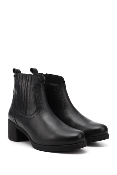 Womens Black Zippered Thick Heel Genuine Leather Boots