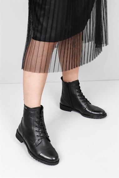 Womens Black Zippered Rubber Sole Genuine Leather Combat Boots