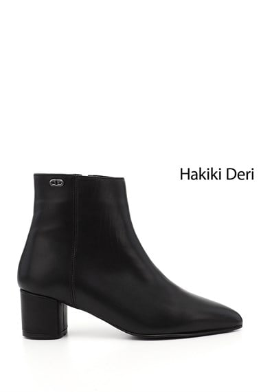 Kadın Siyah Fermuarlı Sivri Burun Hakiki Deri Bot