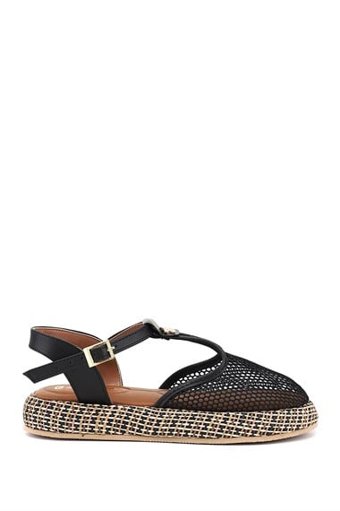 Kadın Siyah Fileli Düz Tabanlı Sandalet