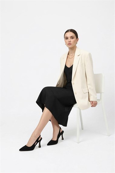 Kadın Siyah İnce Topuklu Arkası Açık Ayakkabı