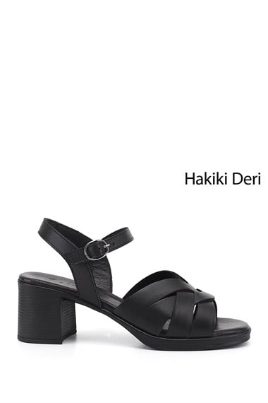 Kadın Siyah Örgü Bantlı Kalın Topuklu Hakiki Deri Sandalet