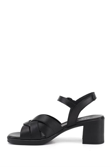 Kadın Siyah Kalın Topuklu Hakiki Deri Sandalet