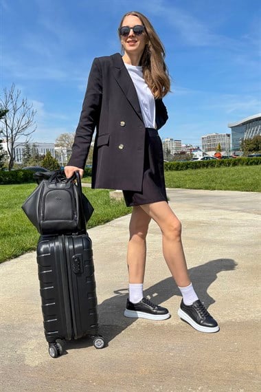 Kadın Siyah Lastik Bağcıklı Comfort Dolgu Taban Hakiki Deri Sneaker