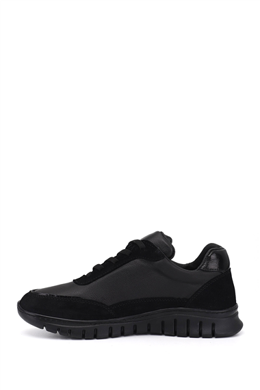 Kadın Siyah Lastik Bağcıklı Hakiki Deri Sneaker