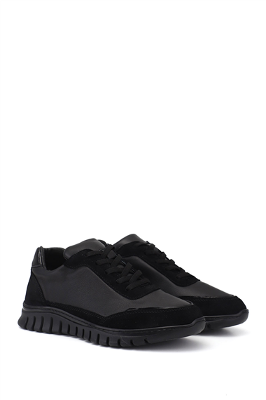 Kadın Siyah Lastik Bağcıklı Hakiki Deri Sneaker