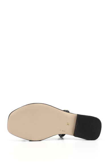 Kadın Siyah Parmak Arası Terlik