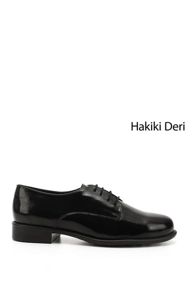 Kadın Siyah Rugan Bağcıklı Hakiki Deri Oxford Ayakkabı
