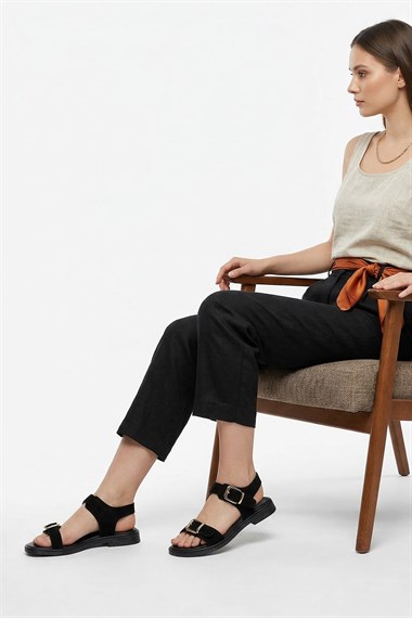 Kadın Siyah Süet Bilek Bantlı Sandalet