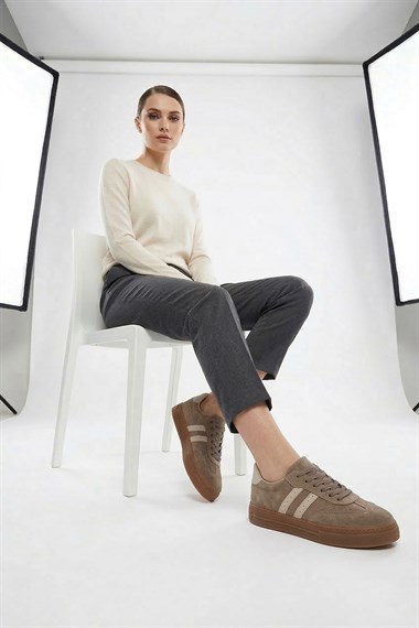 Kadın Vizon Süet Bağcıklı Sneaker