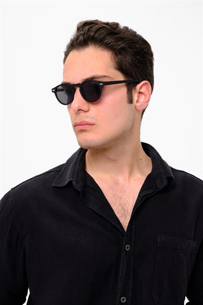 10134 Mat Siyah Erkek Güneş Gözlüğü