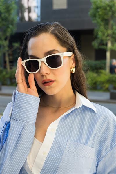 MV01007-1 Beyaz Wayfarer Unisex Güneş Gözlüğü