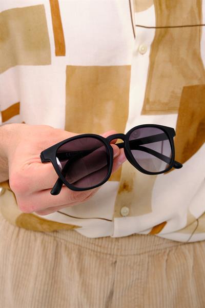 MV10073 Mat Siyah Erkek Güneş Gözlüğü