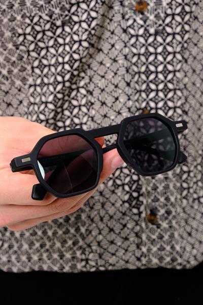 MV10136-1 Geometrik Mat Siyah Erkek Güneş Gözlüğü