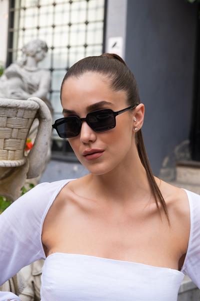 MV1043 Siyah Dikdörtgen Kadın Güneş Gözlüğü