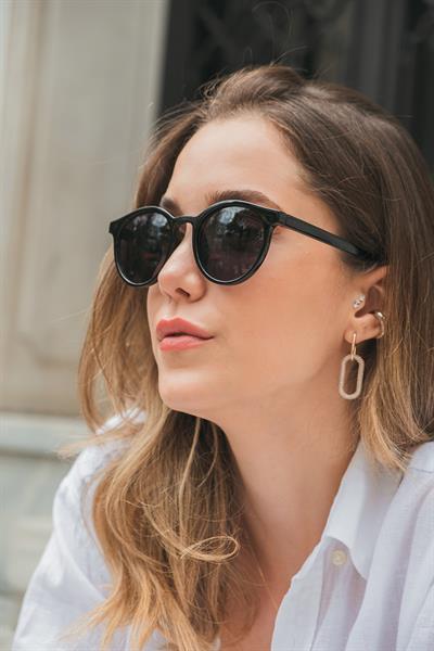 MV19886-4 Oval Siyah Kadın Güneş Gözlüğü