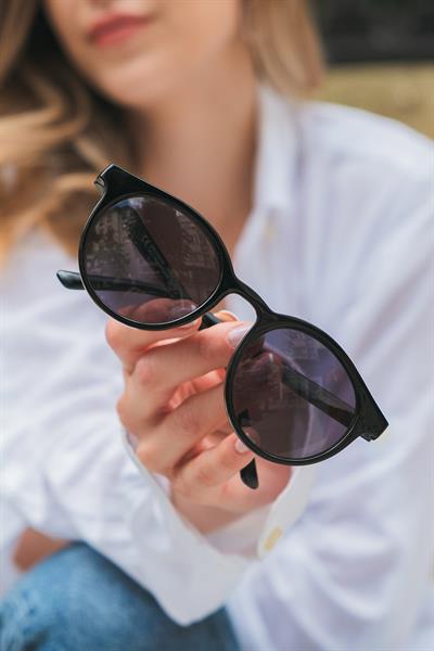 MV19886-4 Oval Siyah Kadın Güneş Gözlüğü