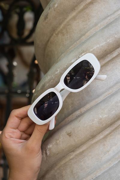 MV21874-8 Beyaz Kadın Güneş Gözlüğü