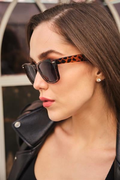 MV24007-1 Leopar / Siyah Cam Eğimli Model Güneş Gözlüğü