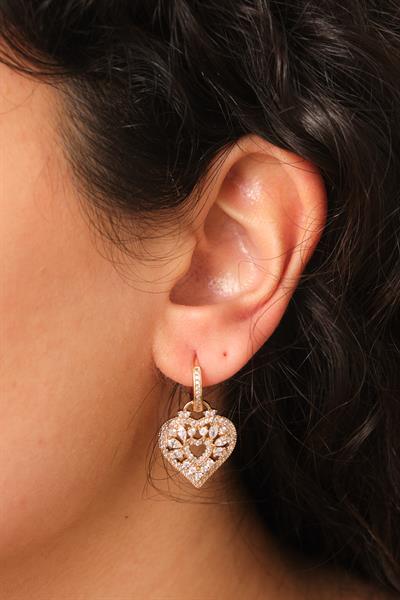 Sallantılı Taşlı Kalp Küpe