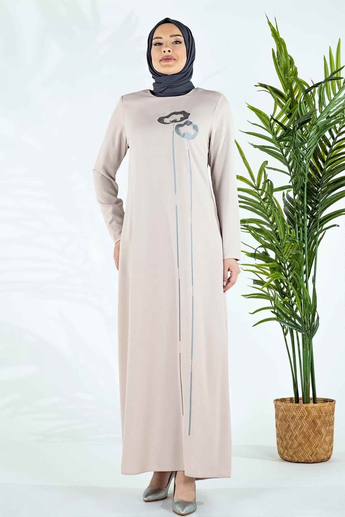 Beyza-AHLAT ELBİSE KREM KUM KREP