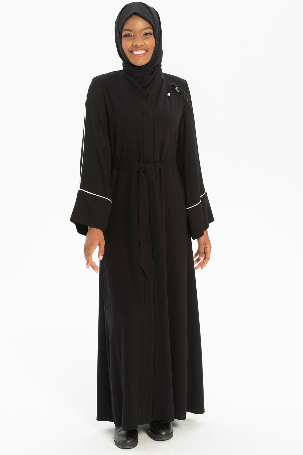 Beyza-BAYRAM ABAYA SİYAH KREP/BEYAZ BİYE