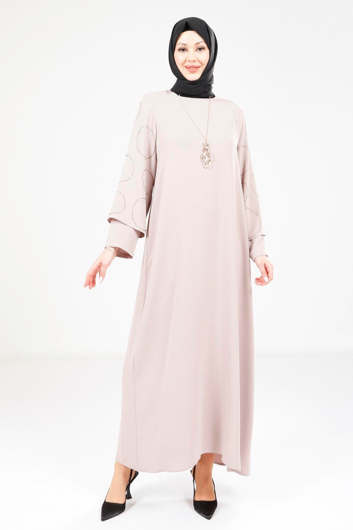 Beyza-9292 ELBİSE KOLU TAŞLI KOLYELİ BEJ