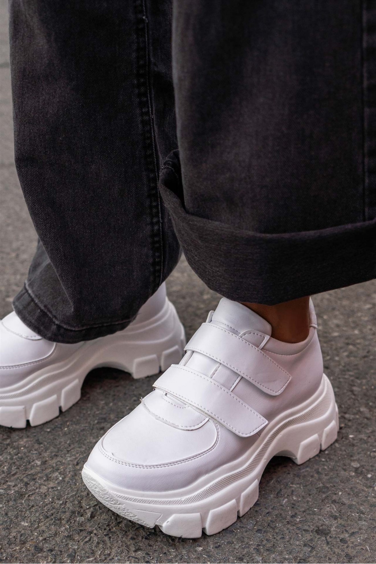Cute Beyaz Cilt Cırtlı Kalın Taban Kadın Sneakers Spor Ayakkabı