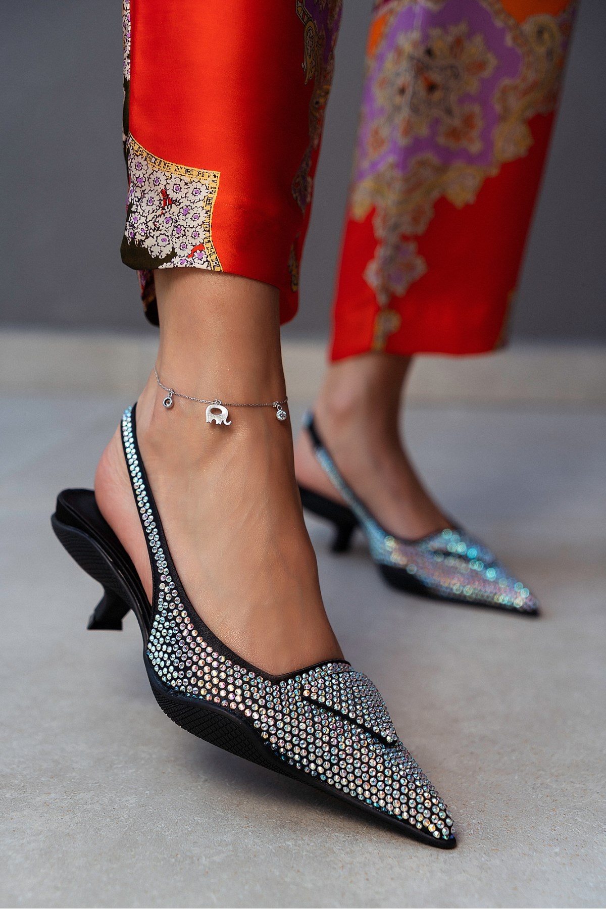 Diamond Siyah Saten Taş Detay Kadın Topuklu Ayakkabı