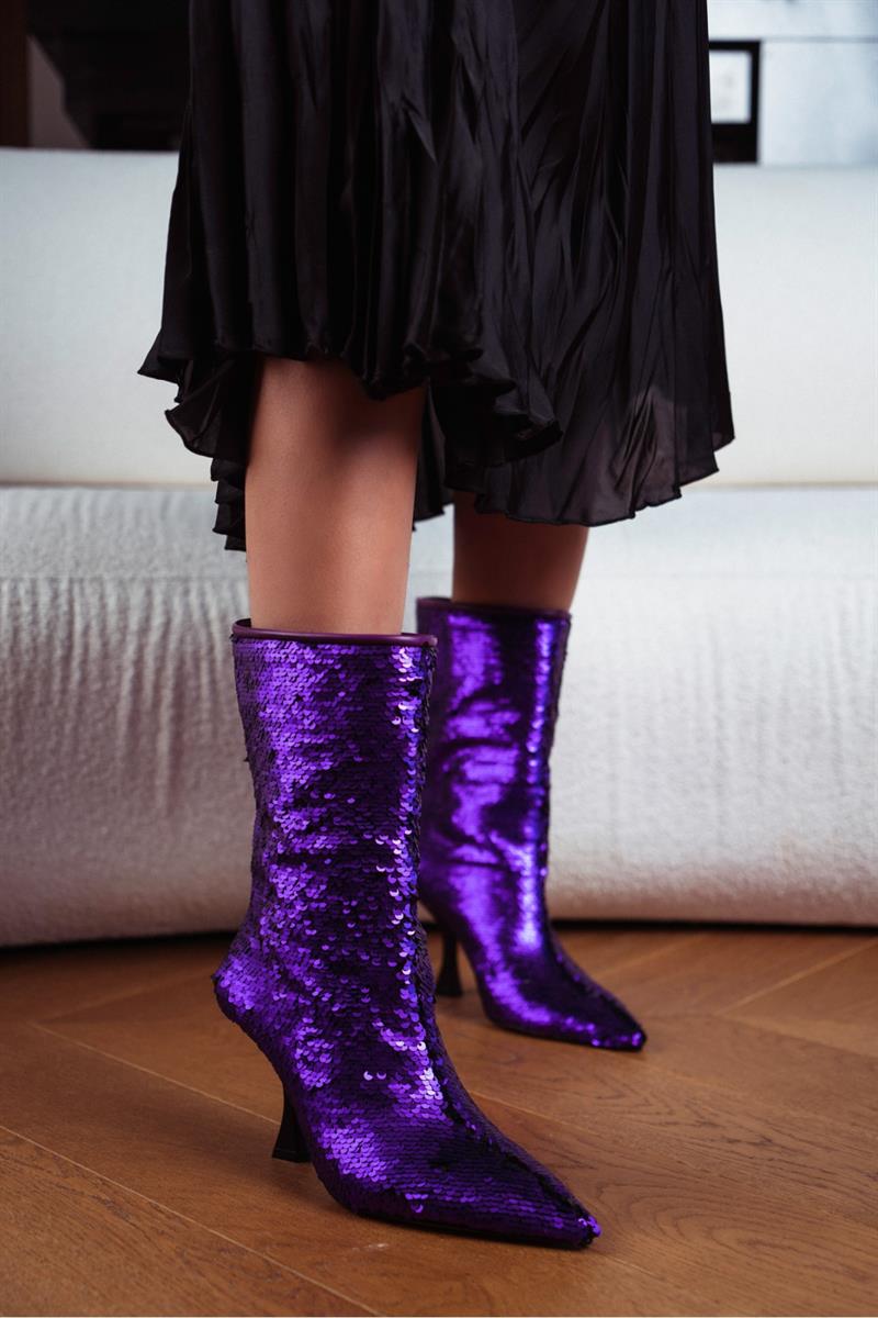 Special Mor Siyah Pullu Sivri Burun Kadın Topuklu Çizme