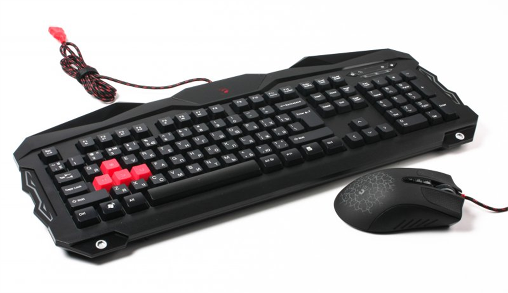 Bloody B2100 Q Usb Siyah Gaming Klavye Mouse Set