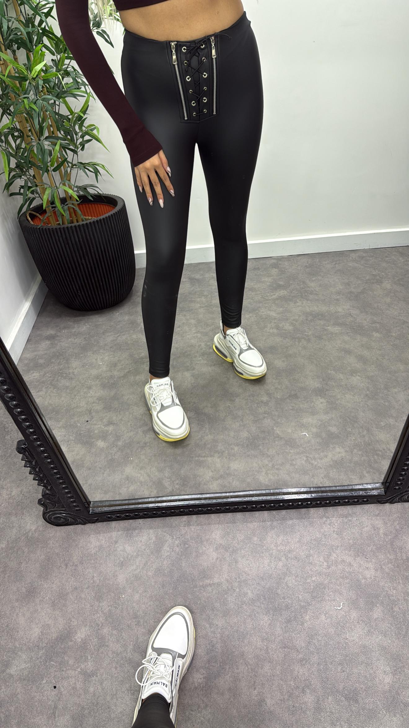 Fermuarlı Bağcık Detay Deri Tayt