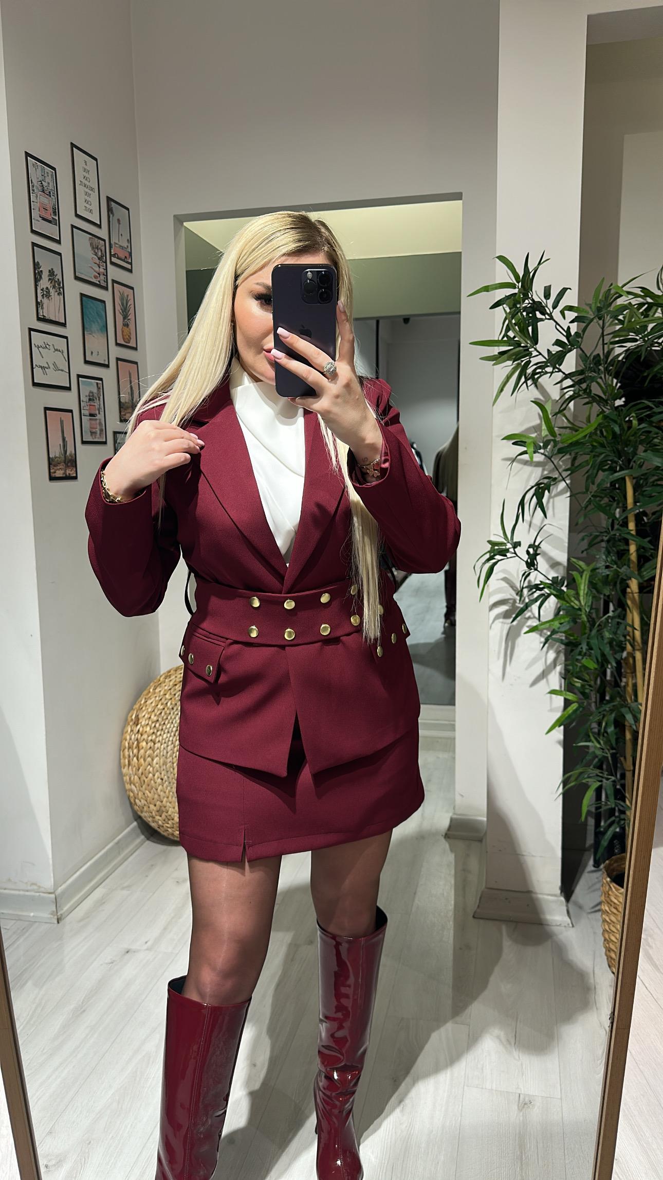 Çıtçıtlı Kemer Detay Ceket