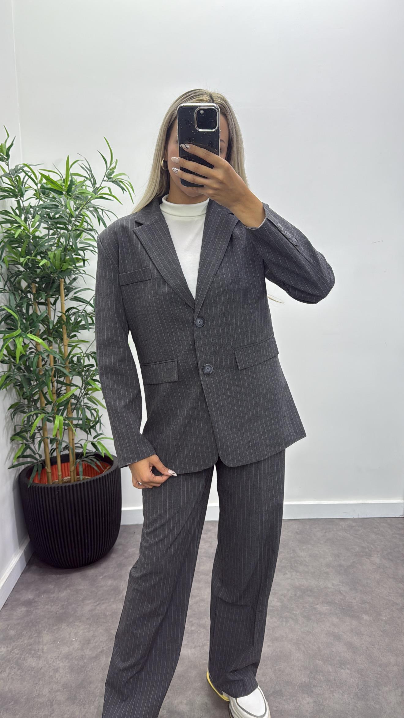 Çizgili Palazzo Takım Elbise